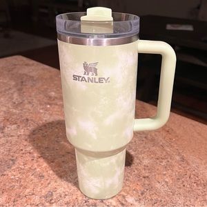 Stanley 40oz Flowstate Quencher Citron Tie Dye